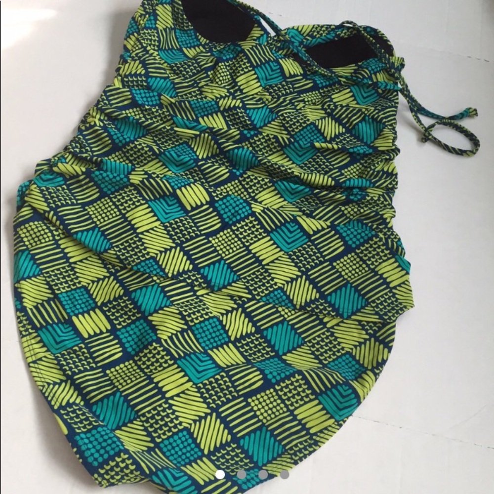 Old Navy One Piece Bathing Suit. Size XL